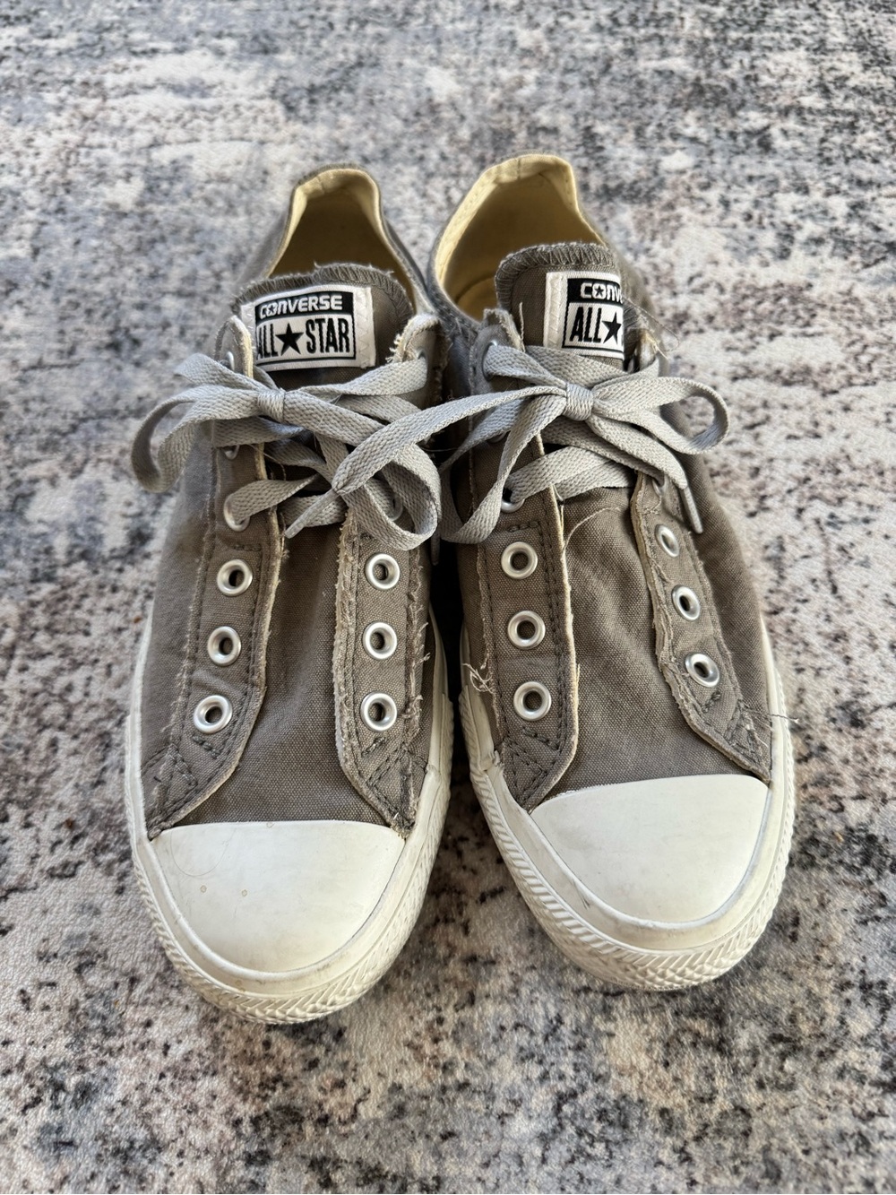 Unisex Converse Low Top Sneakers in Gray with White Toe Women’s 10 Men’s 8